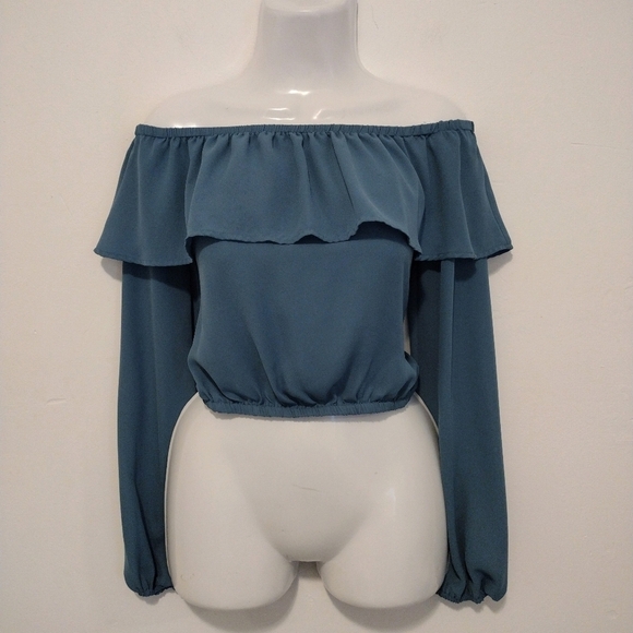 G by Guess - Ruffle Off Shoulder Blouse - Picture 12 of 12